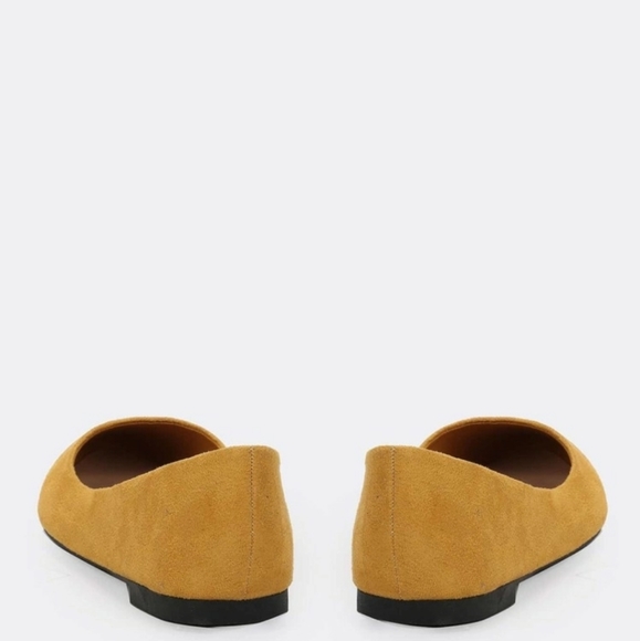 Pointed toe flats - Picture 3 of 4